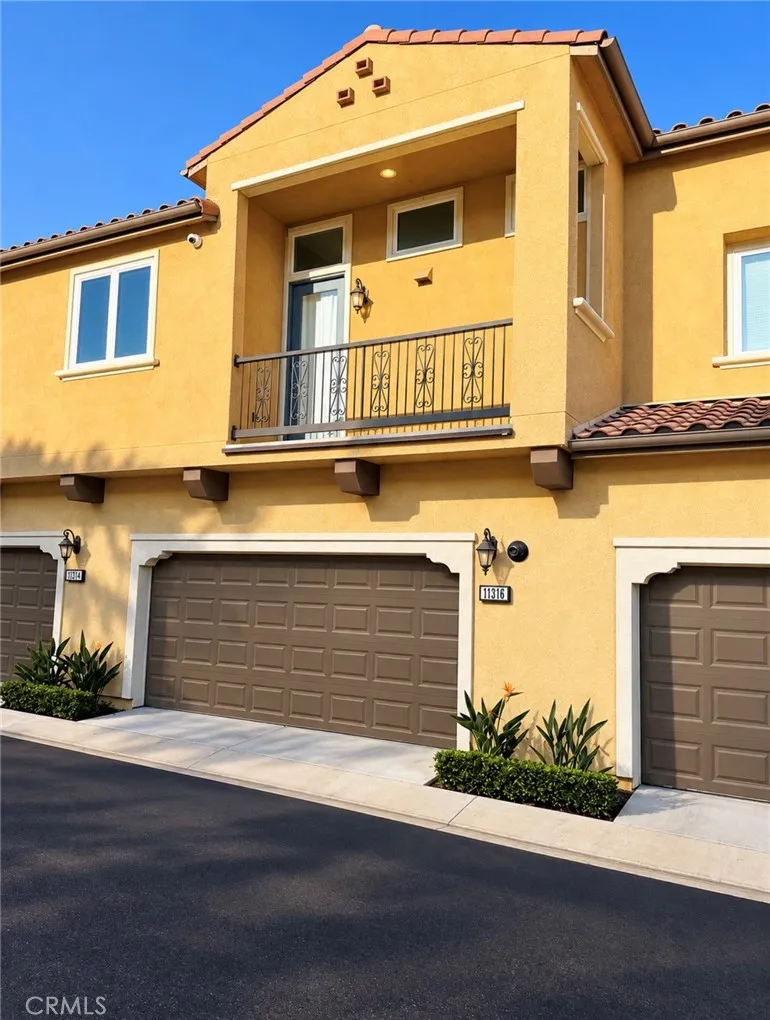 11316 Paseo La Cumbre Porter Ranch, CA 91326