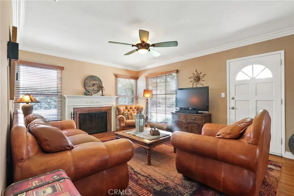 808 W 33rd Long Beach, CA 90806