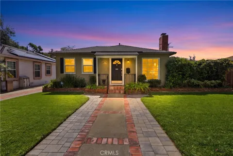 808 W 33rd