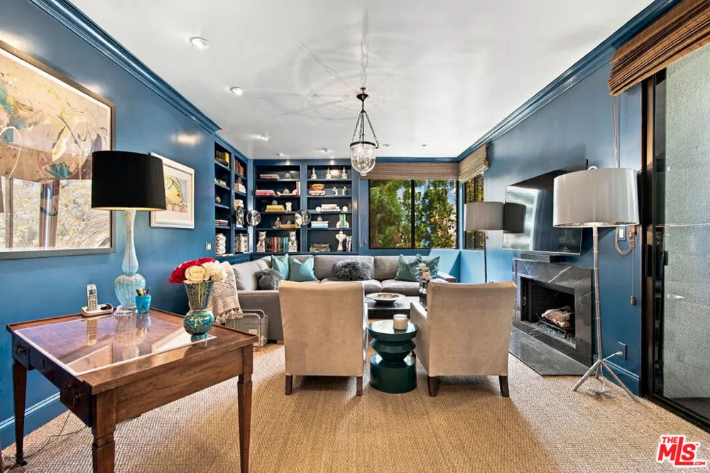 2132 Century Park Lane #209 Los Angeles, CA 90067