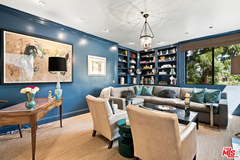 2132 Century Park Lane #209 Los Angeles, CA 90067