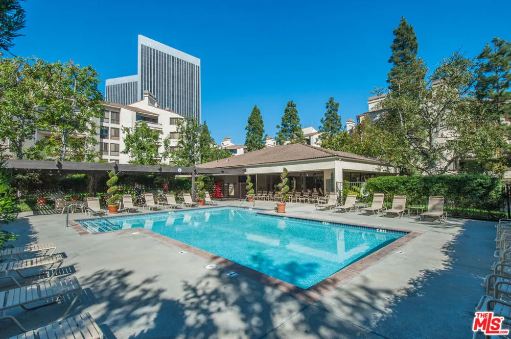 2132 Century Park Lane #209 Los Angeles, CA 90067