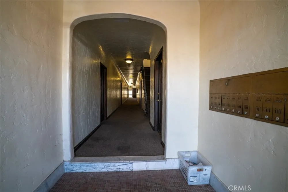 820 Cedar Avenue Long Beach, CA 90813