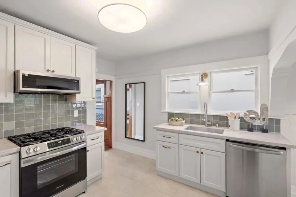 2612 Washington Street Alameda, CA 94501
