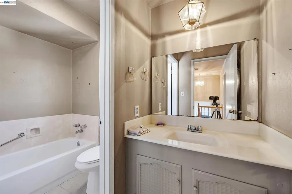 35924 Nicolet Court Fremont, CA 94536