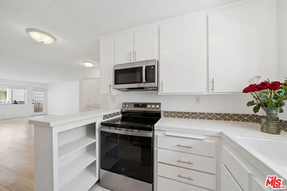 1028 7TH STREET #102 Santa Monica, CA 90403