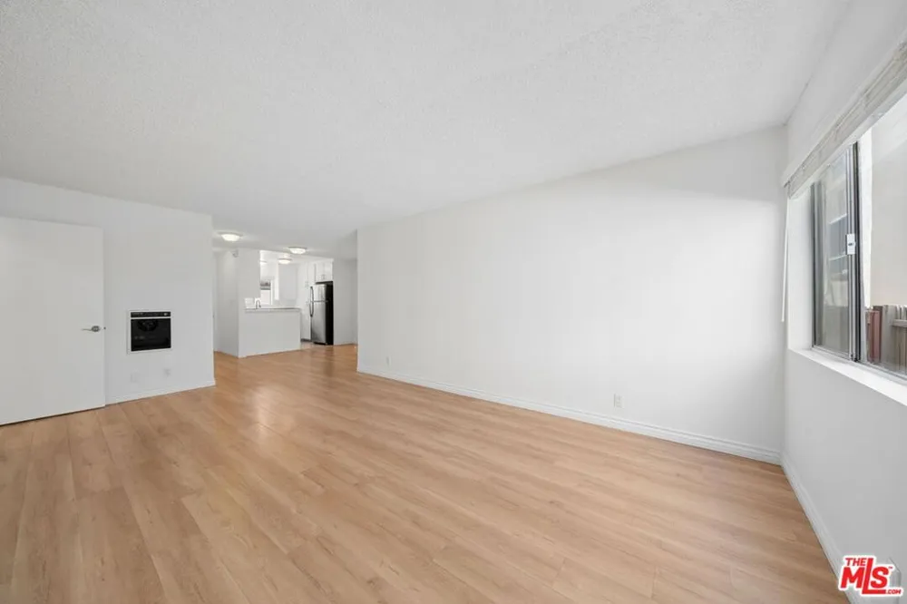 1028 7TH STREET #102 Santa Monica, CA 90403