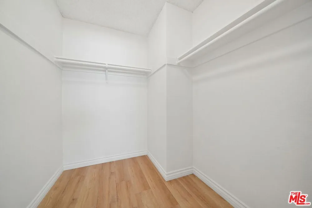 1028 7TH STREET #102 Santa Monica, CA 90403