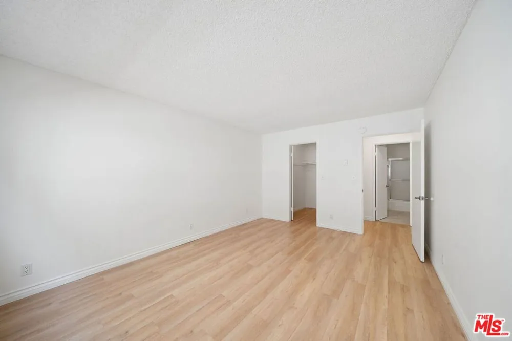 1028 7TH STREET #102 Santa Monica, CA 90403