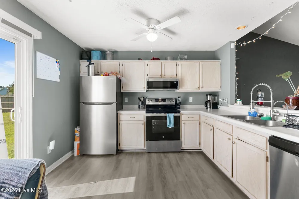 431 Dion Drive Hubert, NC 28539