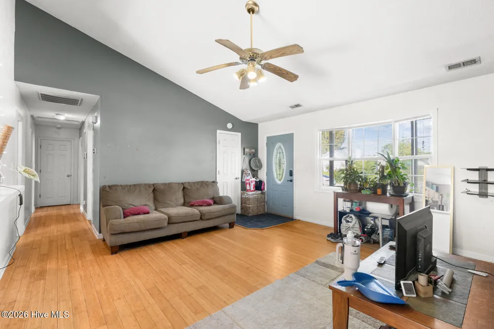 431 Dion Drive Hubert, NC 28539