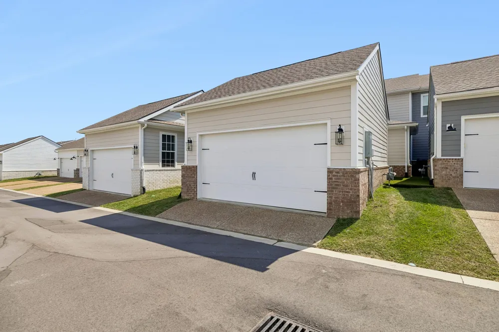825 Braidwood Ln Franklin, TN 37064