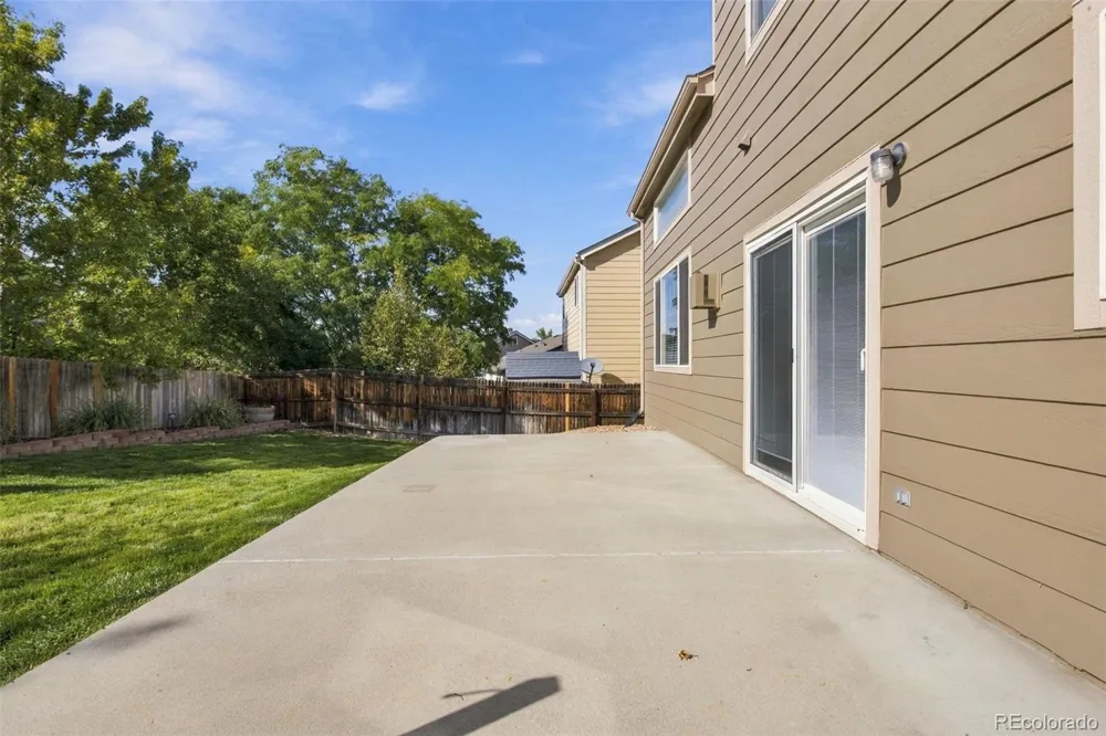3889 S Kirk Way Aurora, CO 80013
