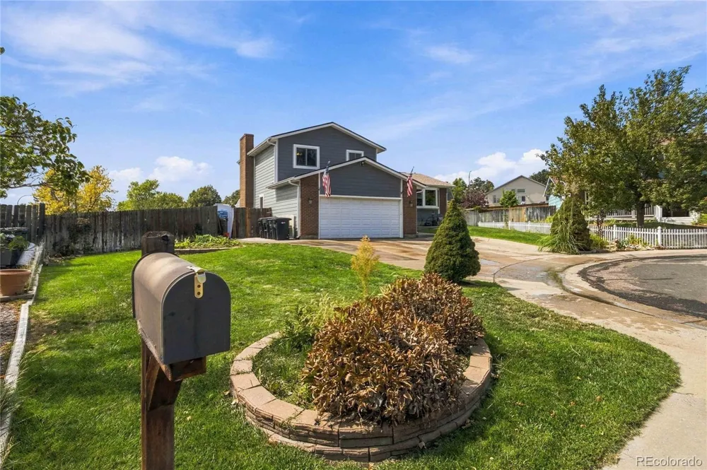 2322 E 101st Place Thornton, CO 80229