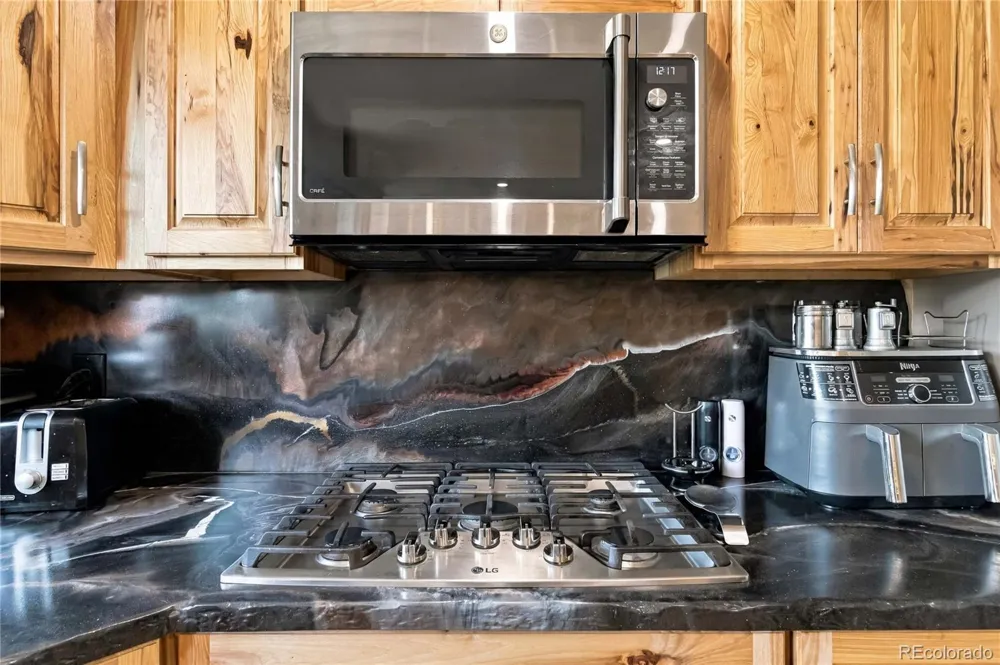 2322 E 101st Place Thornton, CO 80229