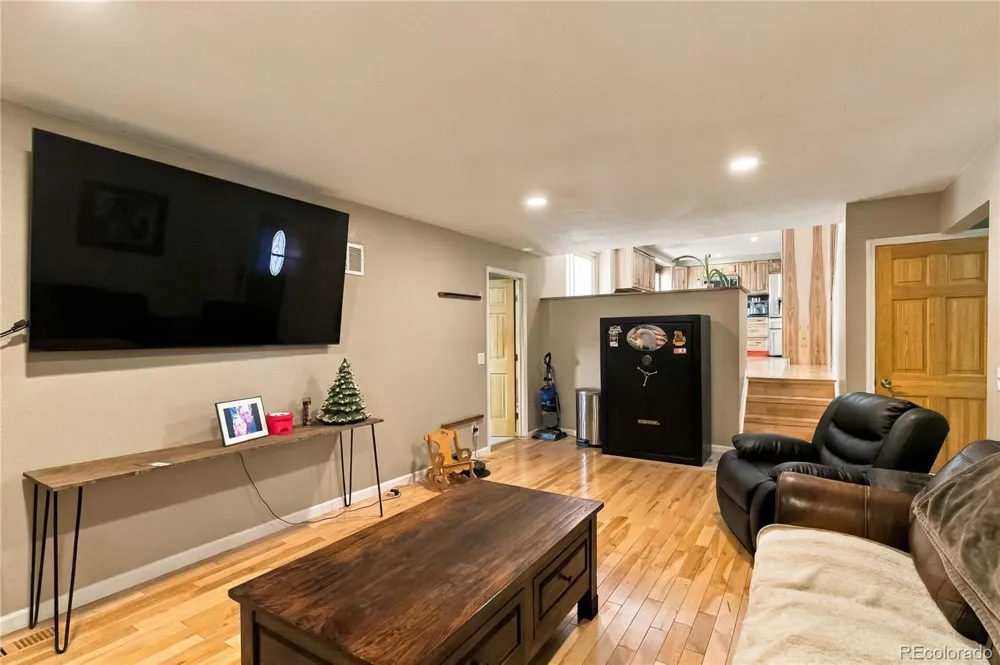 2322 E 101st Place Thornton, CO 80229