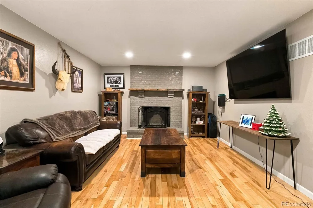2322 E 101st Place Thornton, CO 80229