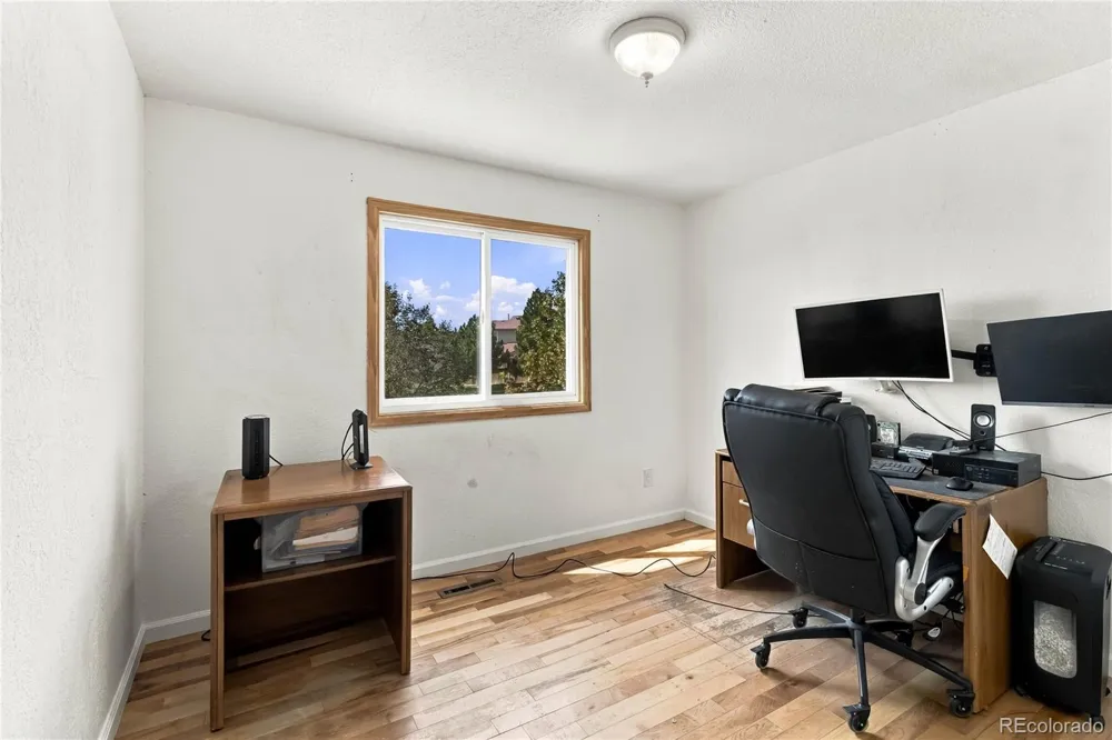 2322 E 101st Place Thornton, CO 80229