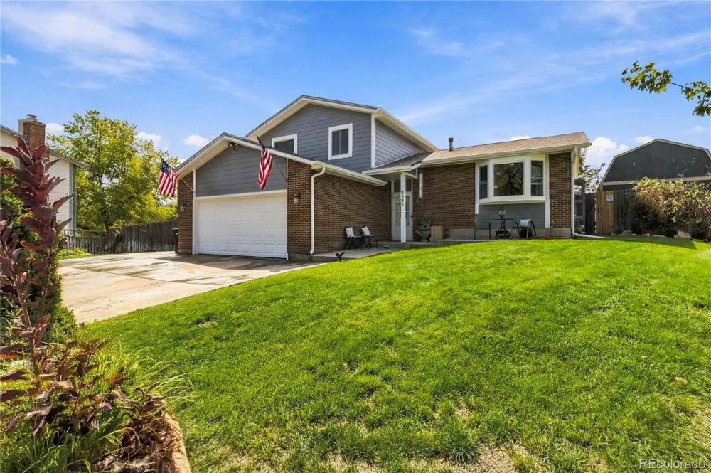 2322 E 101st Place Thornton, CO 80229