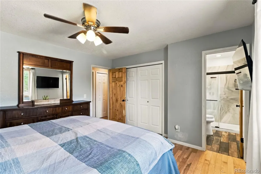 2322 E 101st Place Thornton, CO 80229