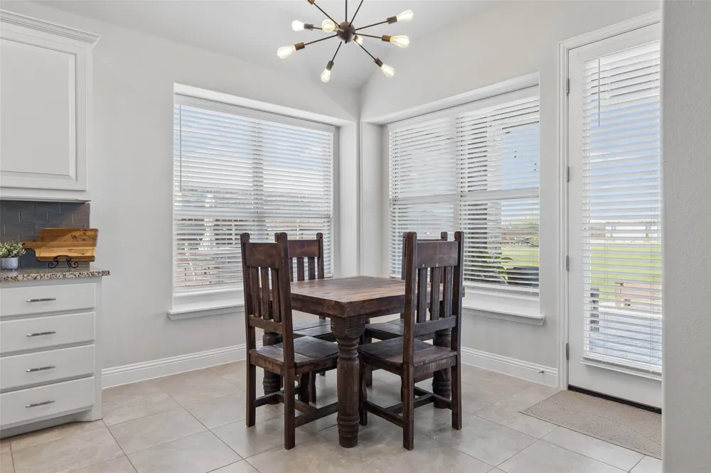 6925 County Road 469 McKinney, TX 75071
