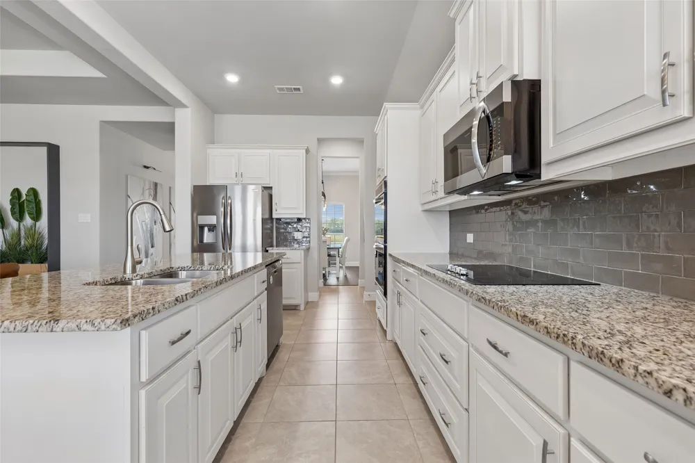 6925 County Road 469 McKinney, TX 75071