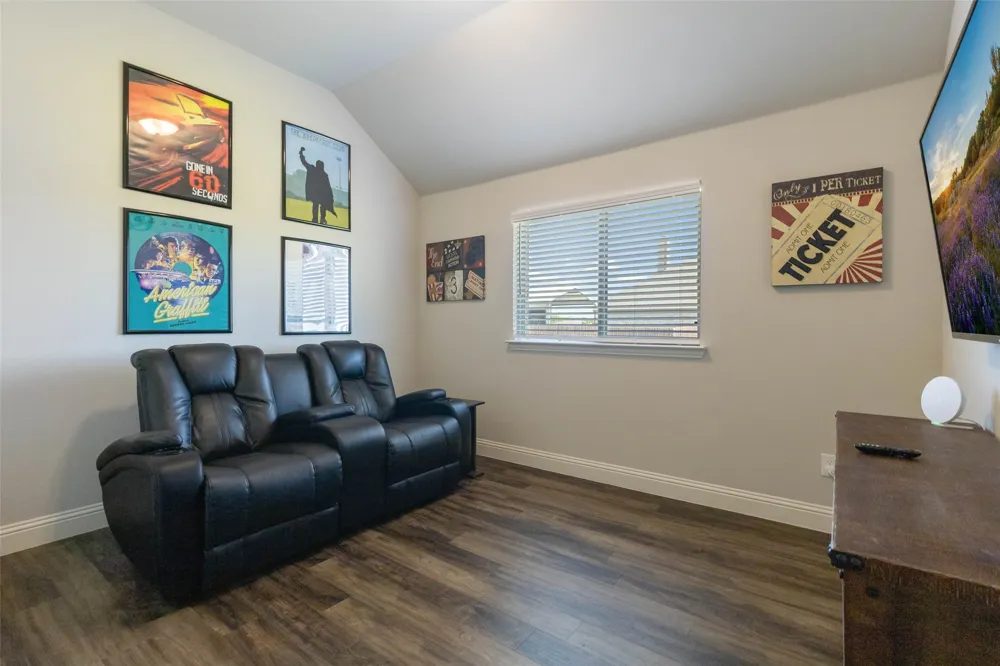 6925 County Road 469 McKinney, TX 75071