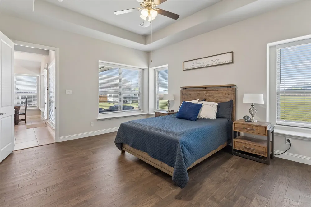 6925 County Road 469 McKinney, TX 75071