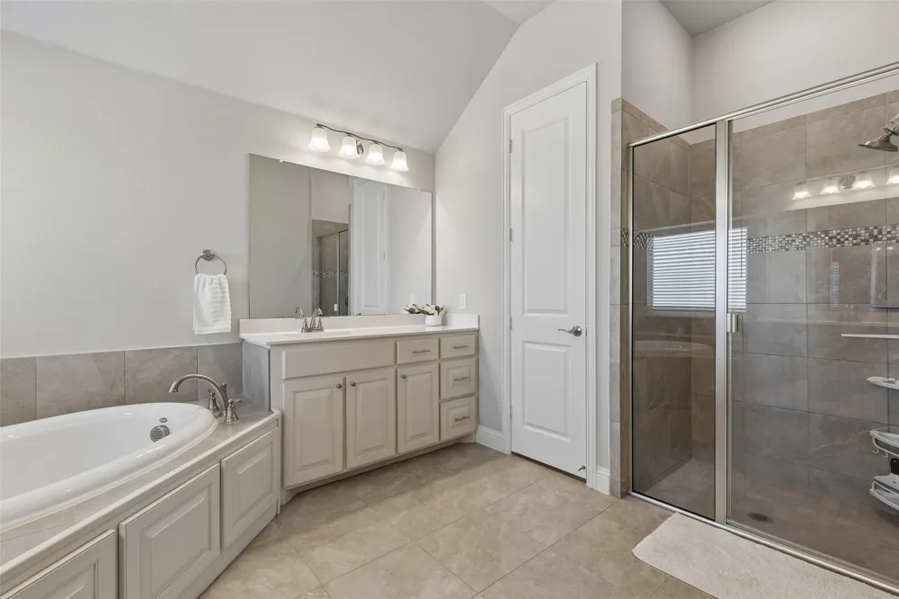 6925 County Road 469 McKinney, TX 75071