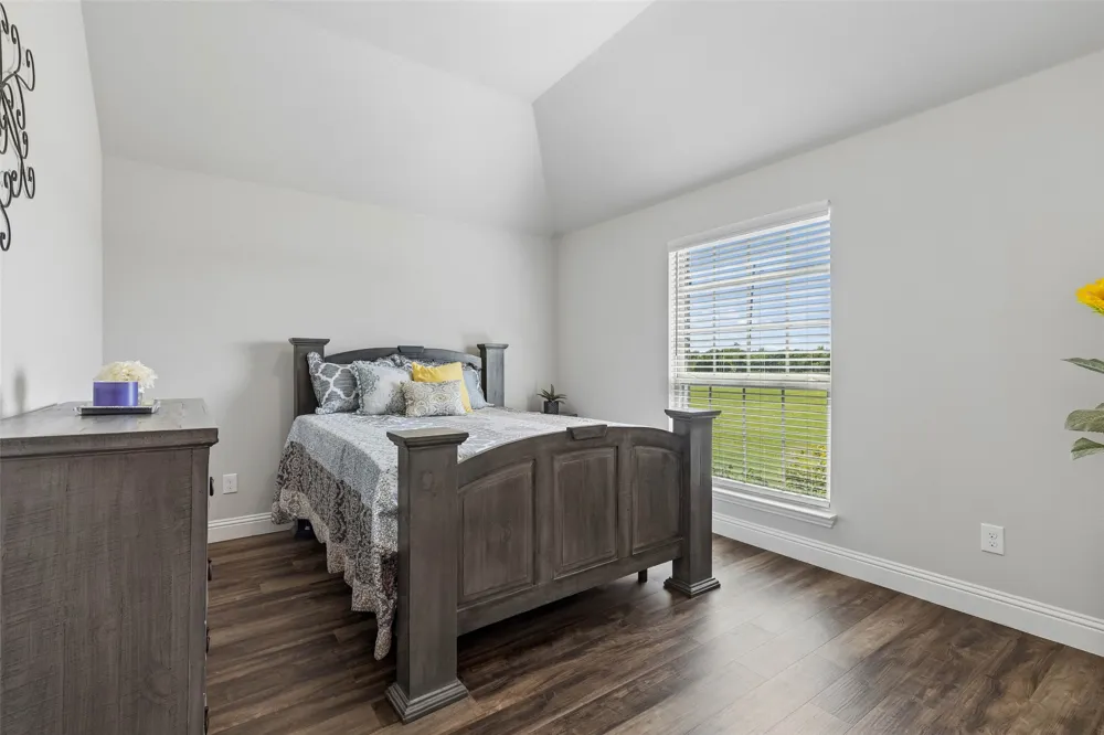 6925 County Road 469 McKinney, TX 75071