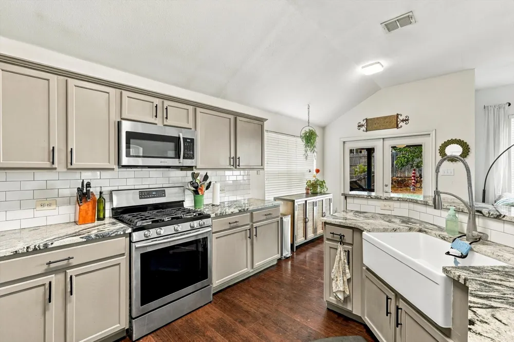 9861 Autumn Sage Drive Fort Worth, TX 76108