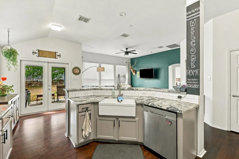 9861 Autumn Sage Drive Fort Worth, TX 76108