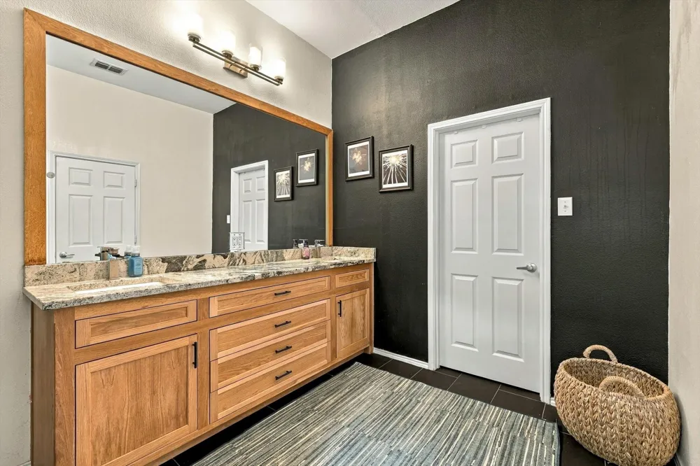 9861 Autumn Sage Drive Fort Worth, TX 76108