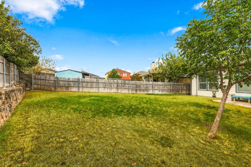 9861 Autumn Sage Drive Fort Worth, TX 76108