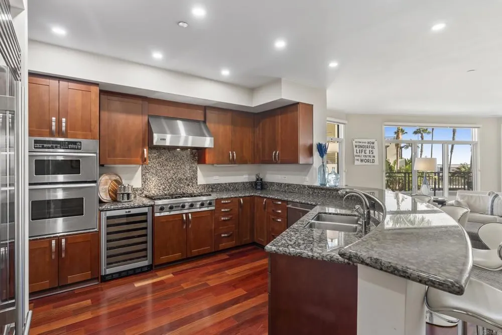 5460 La Jolla Boulevard #G201 San Diego, CA 92037