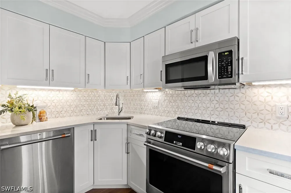 Edington Place #J3 Marco Island, FL 34145