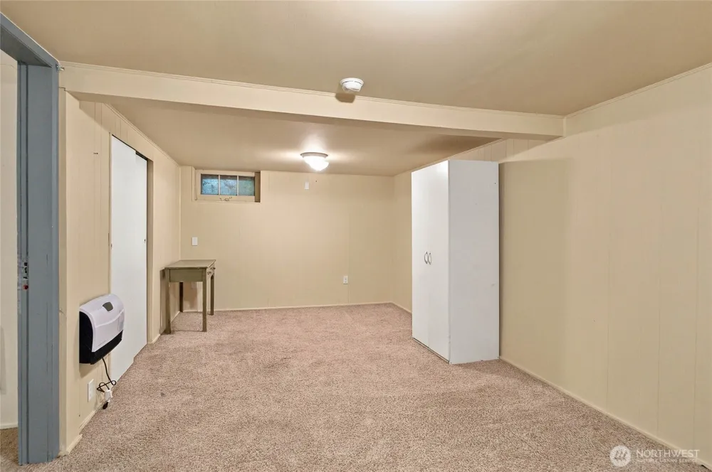 2 S Elm Street Omak, WA 98841