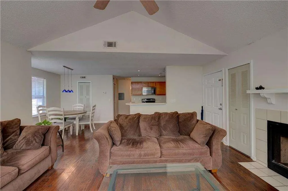 1315 Red Deer Way ## 255 Johns Creek, GA 30022
