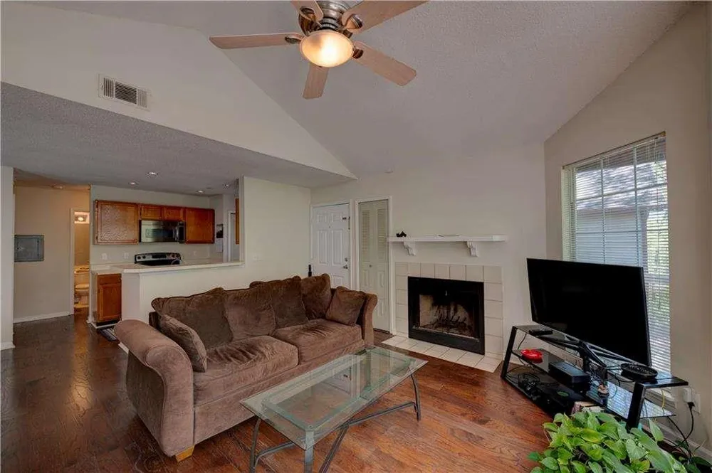 1315 Red Deer Way ## 255 Johns Creek, GA 30022