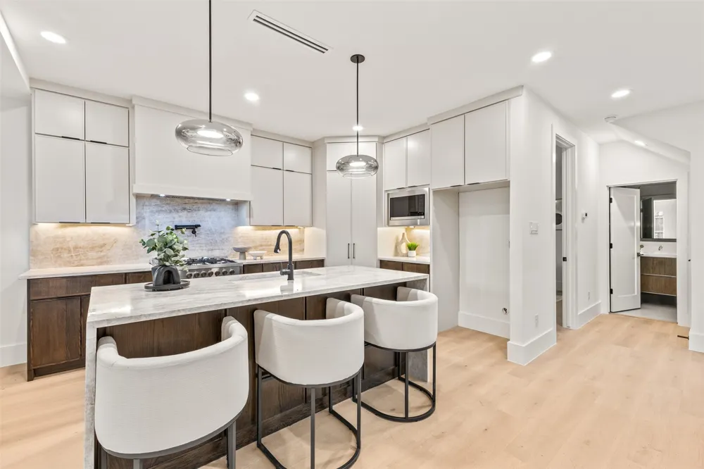 433 Cleaves Street Dallas, TX 75203