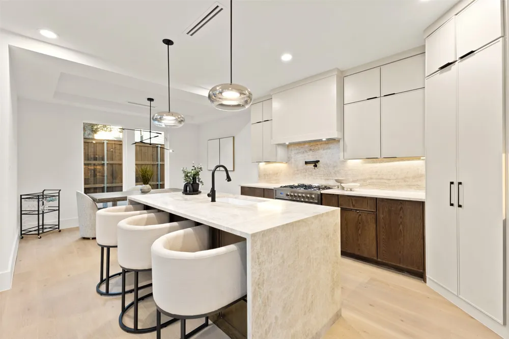 433 Cleaves Street Dallas, TX 75203
