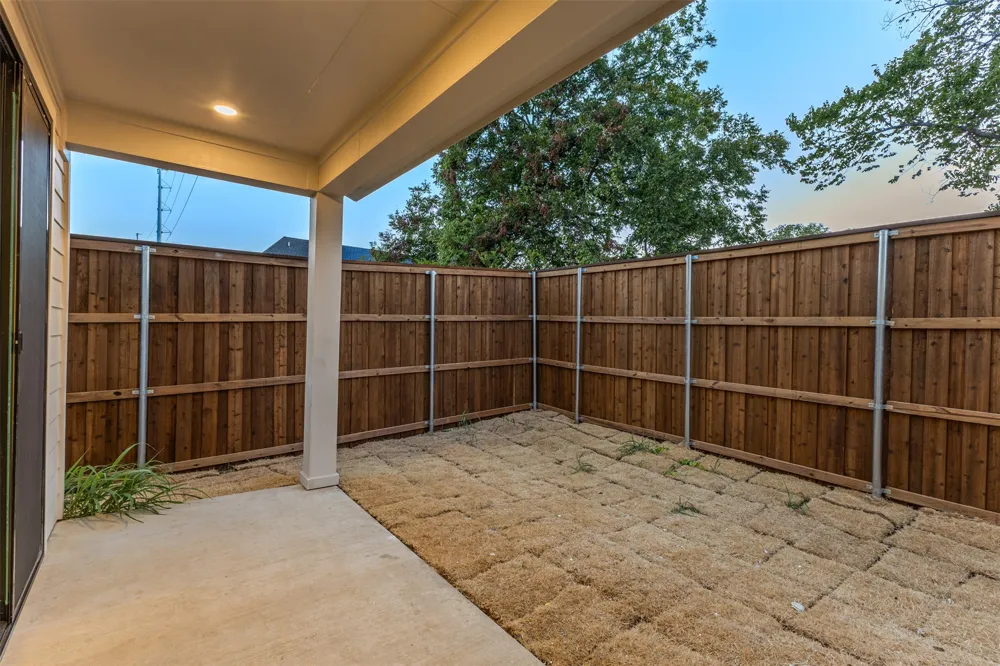 433 Cleaves Street Dallas, TX 75203