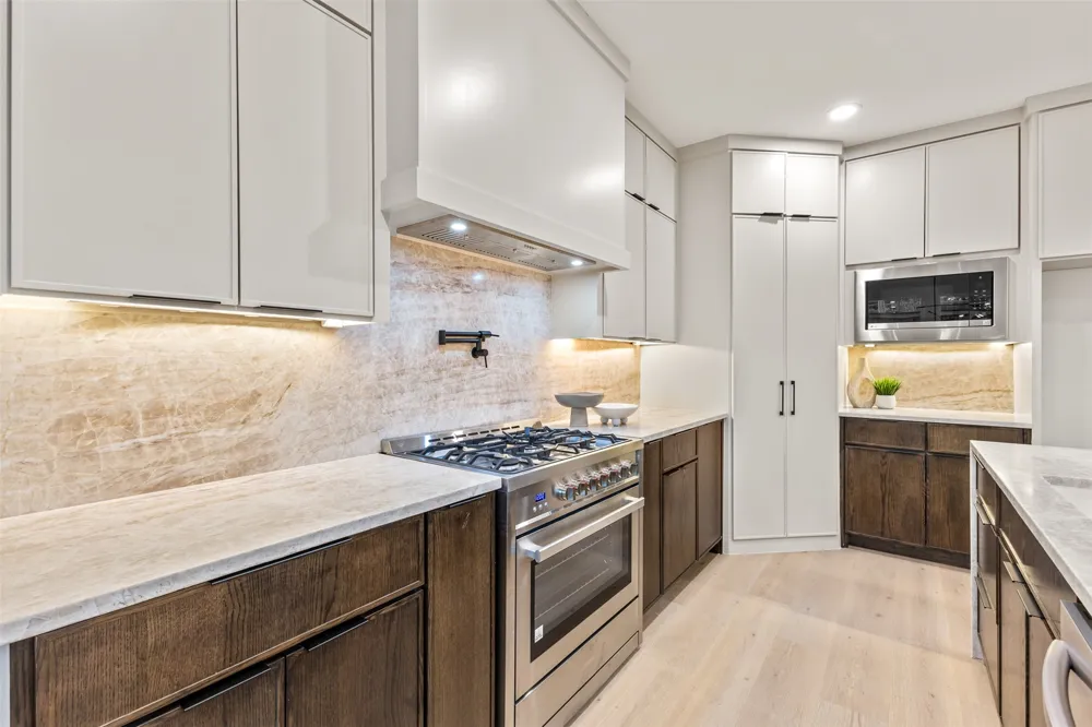 433 Cleaves Street Dallas, TX 75203