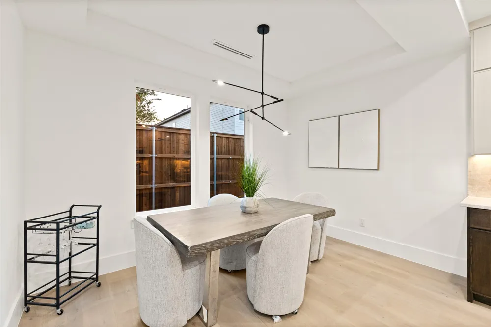 433 Cleaves Street Dallas, TX 75203