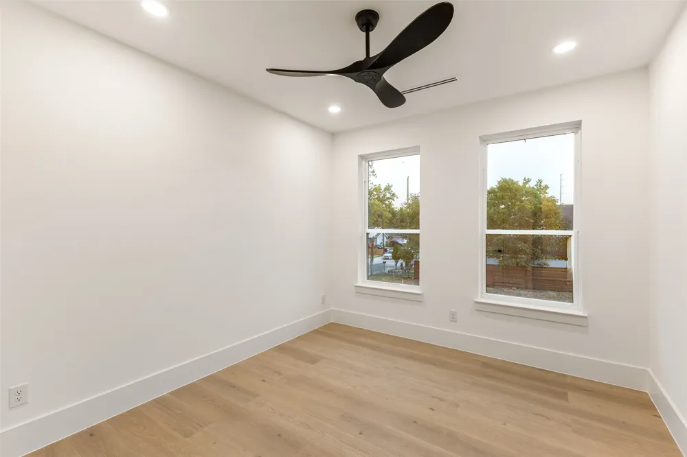 433 Cleaves Street Dallas, TX 75203