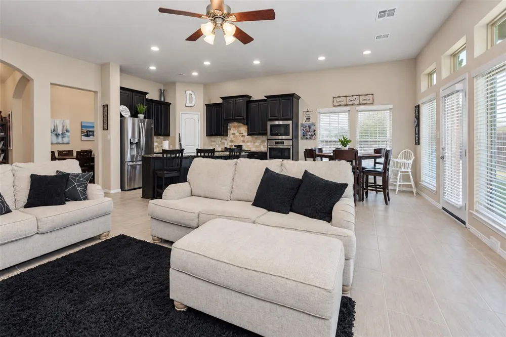 23915 Via Viale Drive Richmond, TX 77406