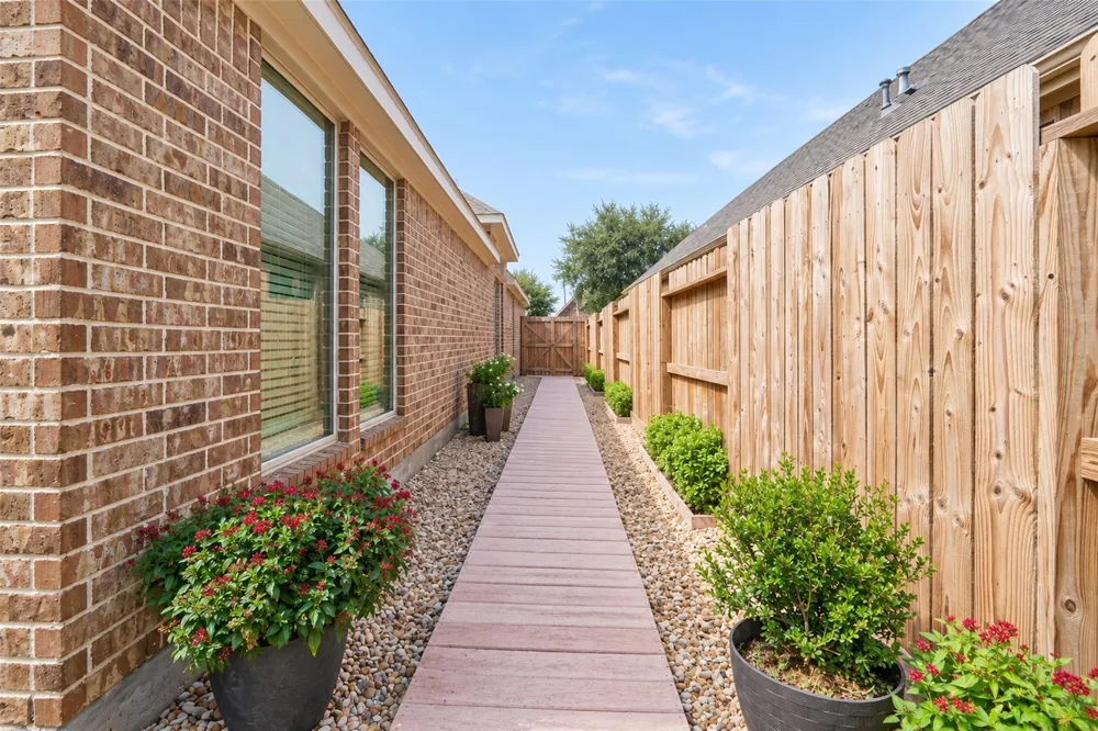 23915 Via Viale Drive Richmond, TX 77406