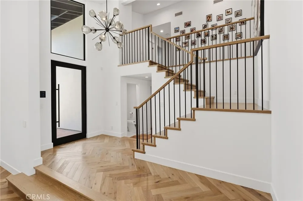 4425 Park Alisal Calabasas, CA 91302