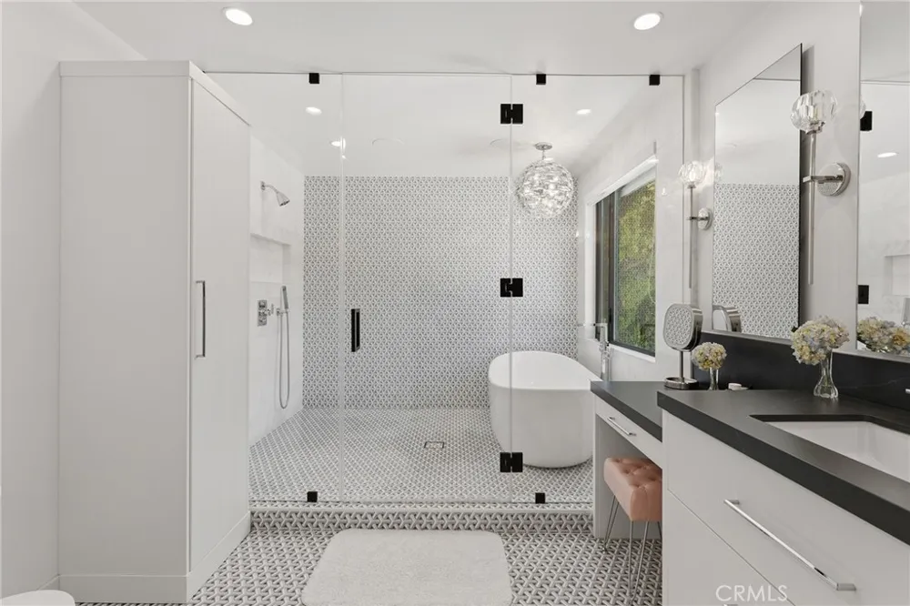 4425 Park Alisal Calabasas, CA 91302