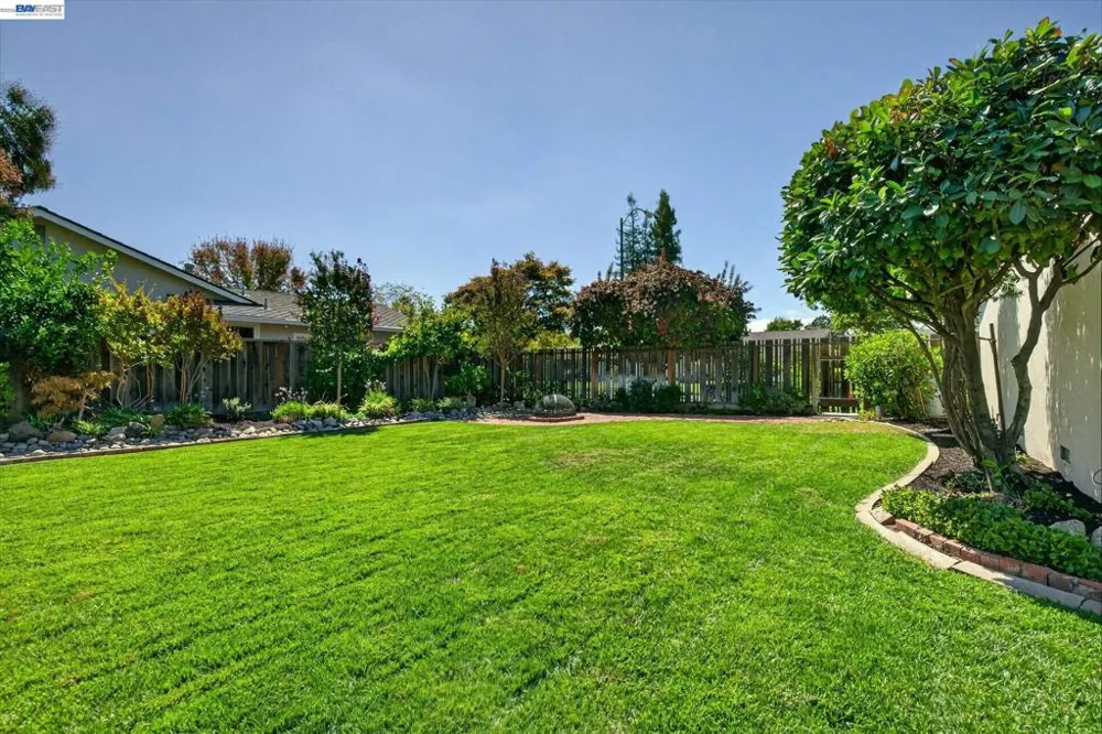 1740 Argonne Dr Concord, CA 94518